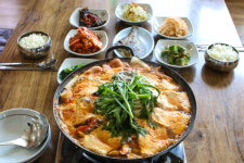 전통맷돌순두부
