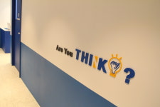 띵킹 어학원 1호점