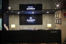 Hotel Young Inn