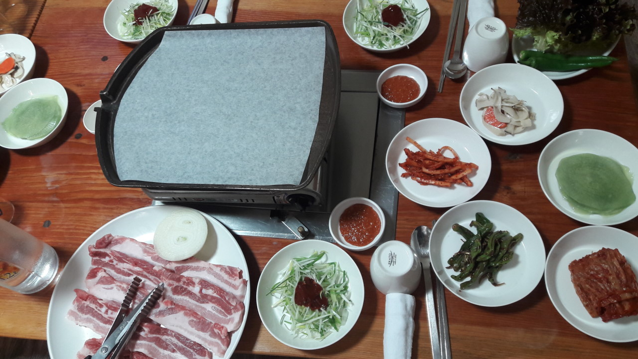 산아래가든