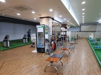 우방실내골프연습장