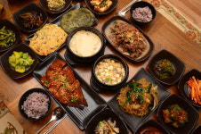 고모리 뜰안에밥상