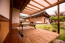 여유당한옥펜션