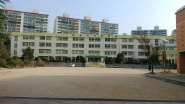 반송여자중학교