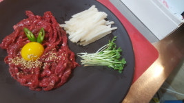 창신한우정육점식당