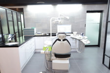 YC리더스치과의원