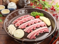 월수금통돼지김치찌개 시화공단점