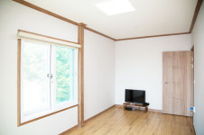 주주산방