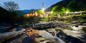 데미샘계곡펜션