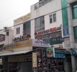 철따라막썰이횟집
