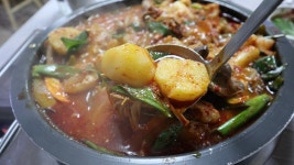 창바위식당