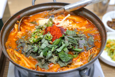 산수로식당