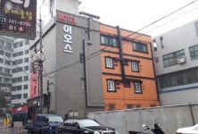이오스모텔