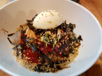 숯불닭갈비에 반하닭