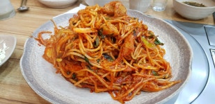 궁중해물손칼국수아구찜