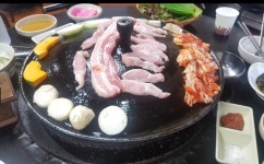 푸줏간생고기점 홍대점