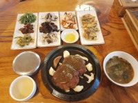 자연아래버섯요리전문점
