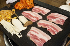 신퇘랑숯돌생고기