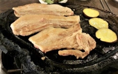 고인돌삼겹돌판구이 양산석산점