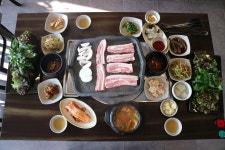 제주생고기쌈밥