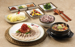 돈통마늘보쌈 포항이동점