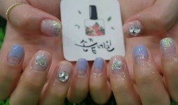 손끝네일
