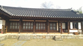 감찰댁사랑뜰