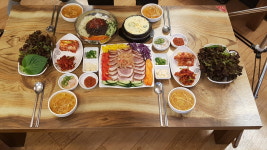 한방명가왕족발 본점