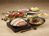 돈통마늘보쌈 파주적성점