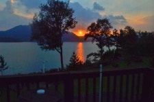 이른아침호숫가펜션