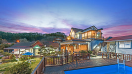 꽃향기가득한펜션