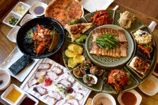 다온황제해물문어보쌈 서구점