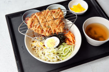 카츠D9