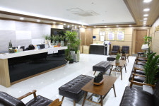 신근만에스마취통증의학과의원