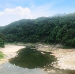 내린천솔밭힐링캠핑장
