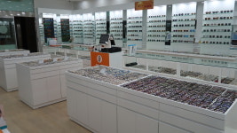 으뜸50안경 홍대2호점