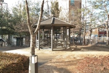 청운공인중개사사무소