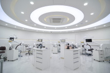 춘추치과교정과치과의원