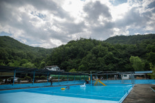 비홍산 냉풍욕장 수영장