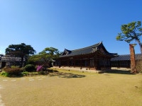 학인당