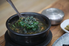 괴산올갱이해장국송어회매운탕