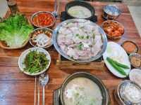 가마솥밀양돼지국밥