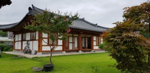 월봉한옥민박