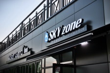 스카이존(SKYZONE)