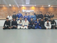 퍼스트짐
