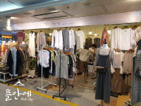 석바위역 뜰안에