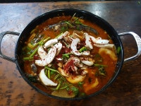 저수지민물매운탕 본점