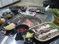 덕이네서 장어굽자
