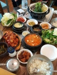 보물촌 꺼먹돼지 본점
