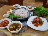 손칼국수보쌈